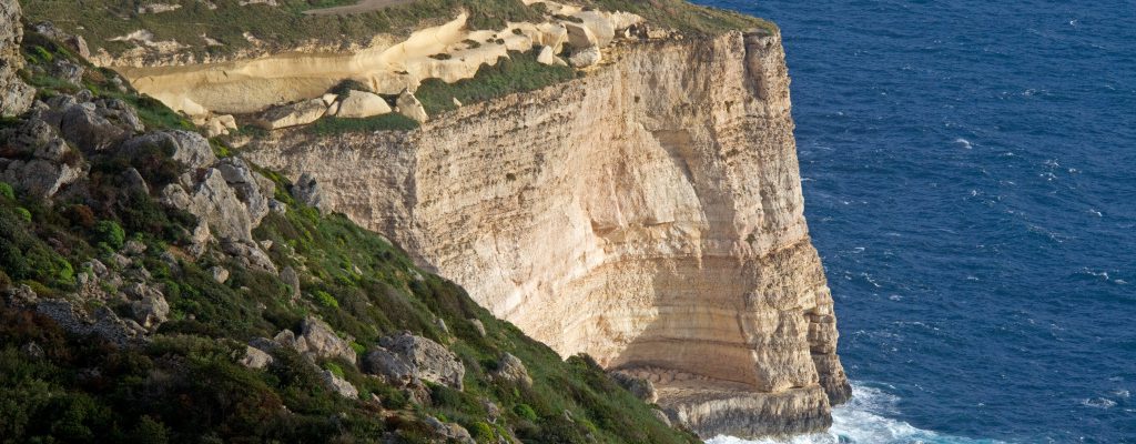 dingli cliffs