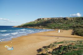 Ramla, la più bella spiaggia dell'isola di Gozo, dove sopravvive la leggenda di Ulisse e Calipso