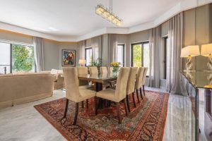 Luxurious Villa 5 BR3