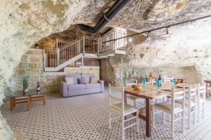 Pleasant Stone House1